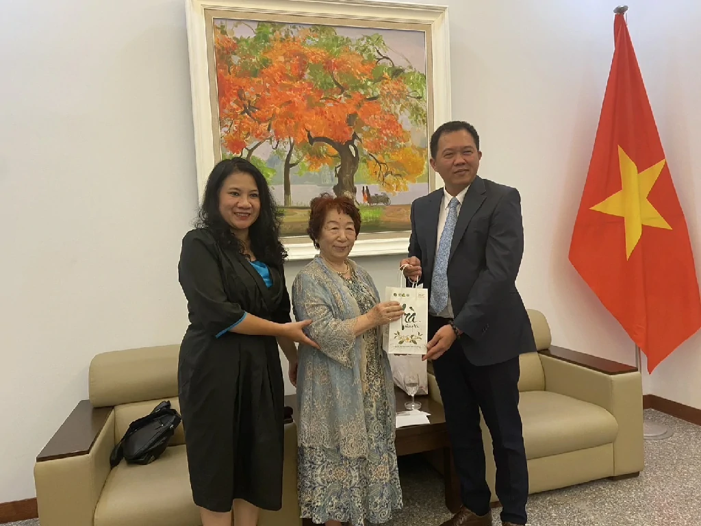 Consulate activity with Vietnam